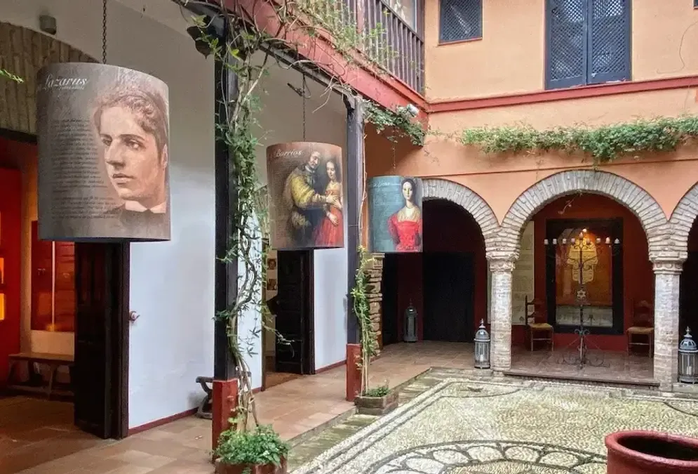 Entrance to Casa de Sefarad, Sephardic heritage museum in Córdoba's Judería