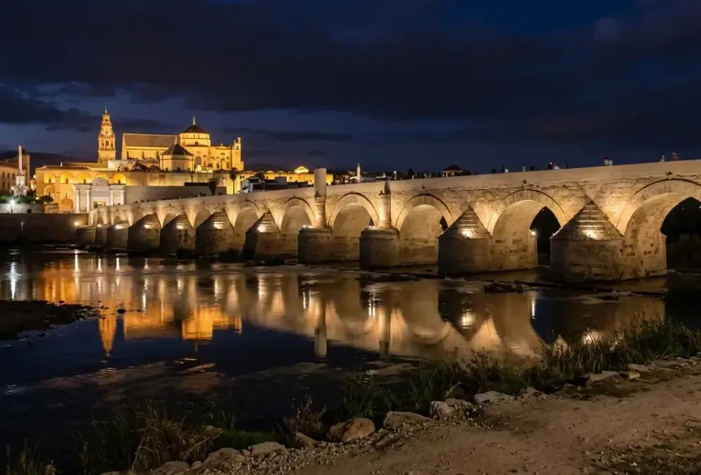 Córdoba Roman Bridge illuminated at night