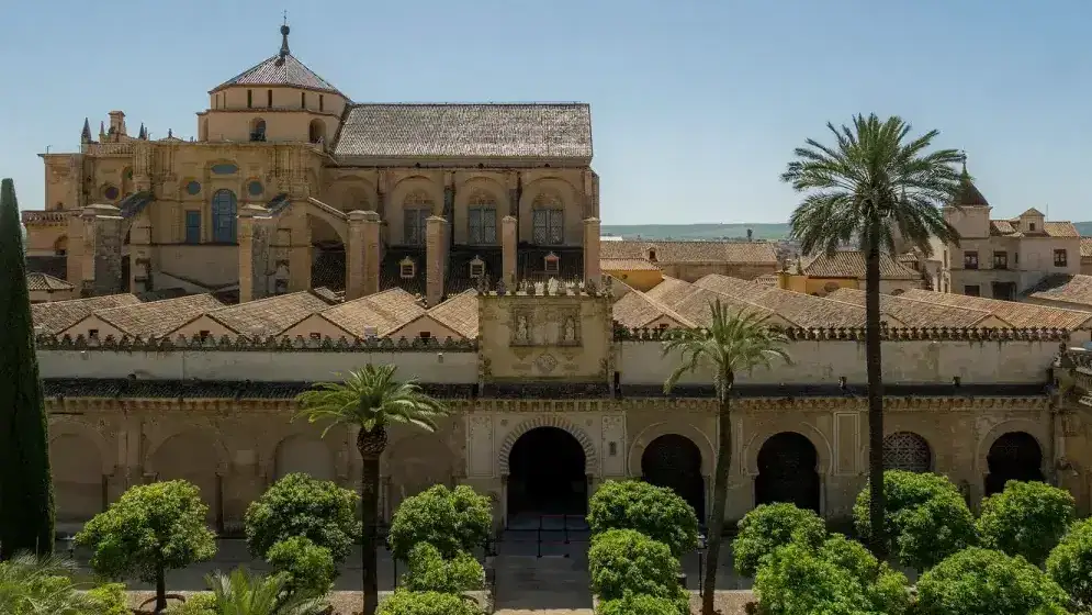 Red and white arches of the Mezquita