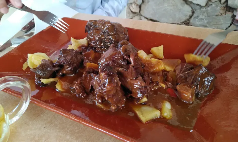 Córdoba-style rabo de toro stew — rich red wine sauce and fall-off-the-bone oxtail