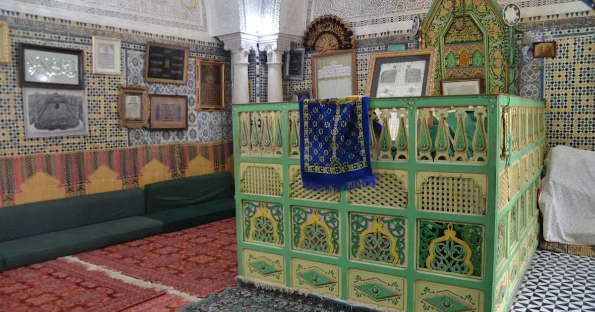 Mosque-Cathedral Skip-the-Line Guided Tour